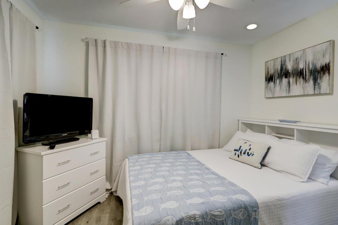 Kingwood Cottage - 10 Mins From Iah - Lake Front Humble Exterior foto